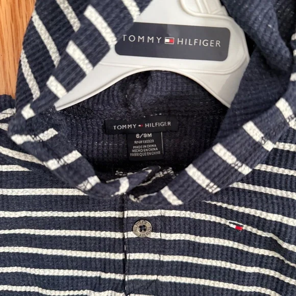 Tommy Hilfiger Baby Boy 2 Piece Outfit Set - Picture 8 of 12